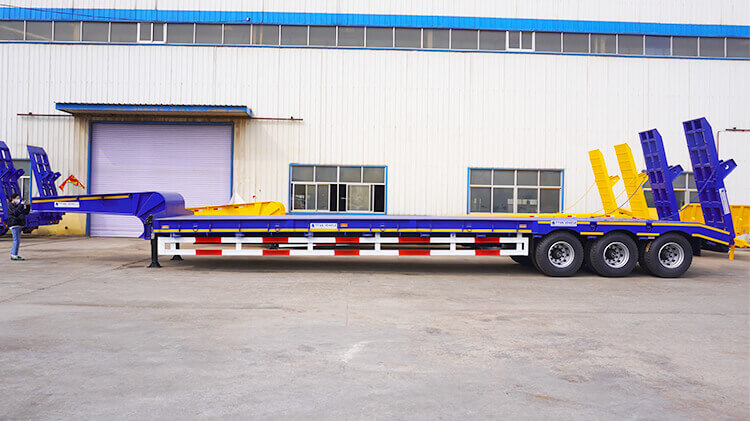 3 Axle 60 Ton Low Bed Trailer for Sale in Dominican