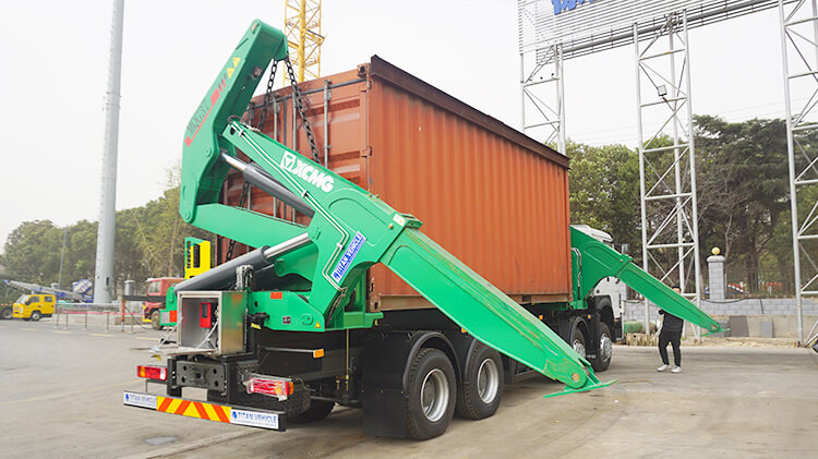 40 Ft Side Loader for Sale in Dominican