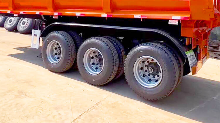 3 Axle End Dump Trailer for Sale in Dominican