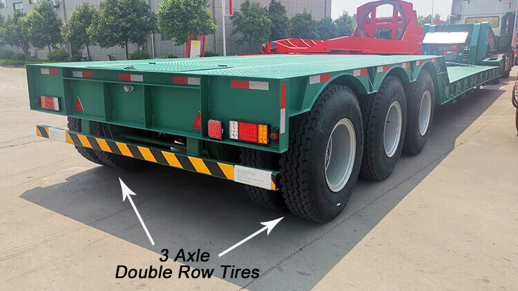 3 Axle Hydraulic Detachable Gooseneck Lowboy Trailer for Hauling Heavy Equipment in Dominican