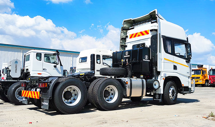 Shacman X3000 6x4 Tractor Head for Sale in Dominican